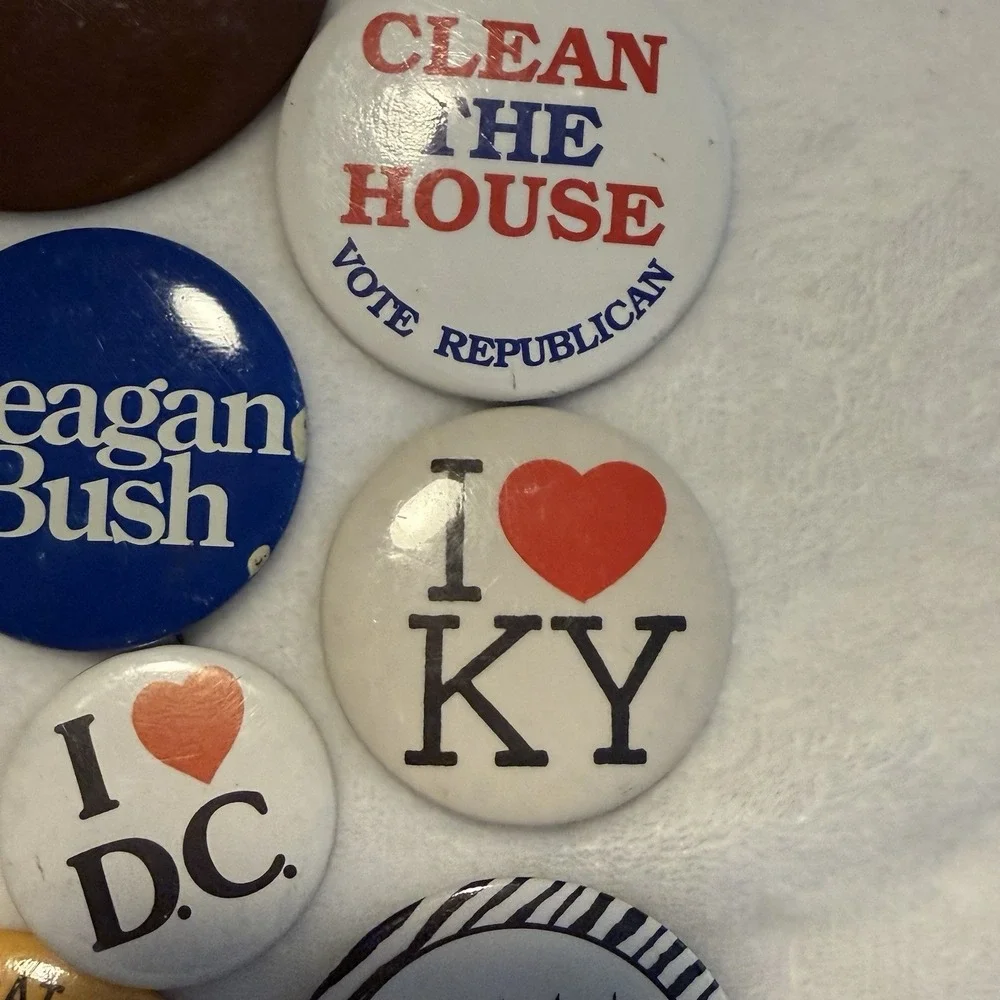 Vintage Pinback Button Lot 17 Reagan Bush Harvard Three Stooges Munsters More